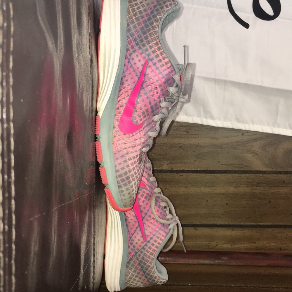 Nike shoes